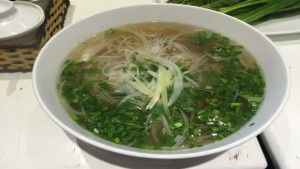 Vietnamesische Reisnudelsuppe (Pho vegetarisch)