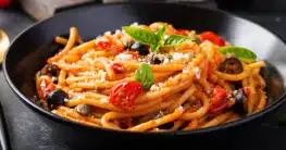 Knoblauchspaghetti mit frischen Tomaten